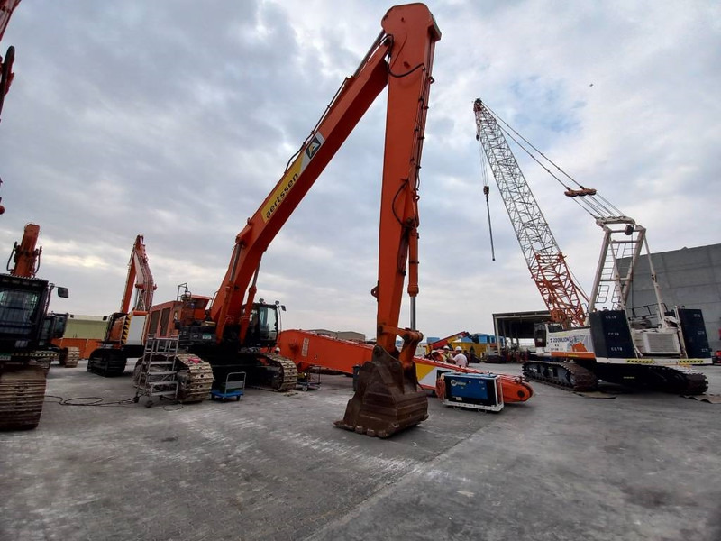 Excavator Hitachi ZX870LC H-5G (Abu Dhabi): picture 18 Excavator Hitachi ZX870LC H-5G (Abu Dhabi): picture 18