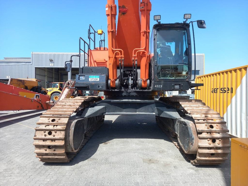 Excavator Hitachi ZX870LC H-5G (Abu Dhabi): picture 7 Excavator Hitachi ZX870LC H-5G (Abu Dhabi): picture 7