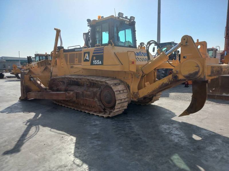 Komatsu D155A-6R (4 pieces available - Abu Dhabi) - Bulldozer: picture 2 Komatsu D155A-6R (4 pieces available - Abu Dhabi) - Bulldozer: picture 2