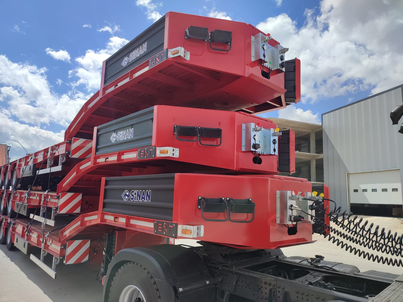 SINAN Telescope Extendible - Low loader semi-trailer: picture 2 SINAN Telescope Extendible - Low loader semi-trailer: picture 2
