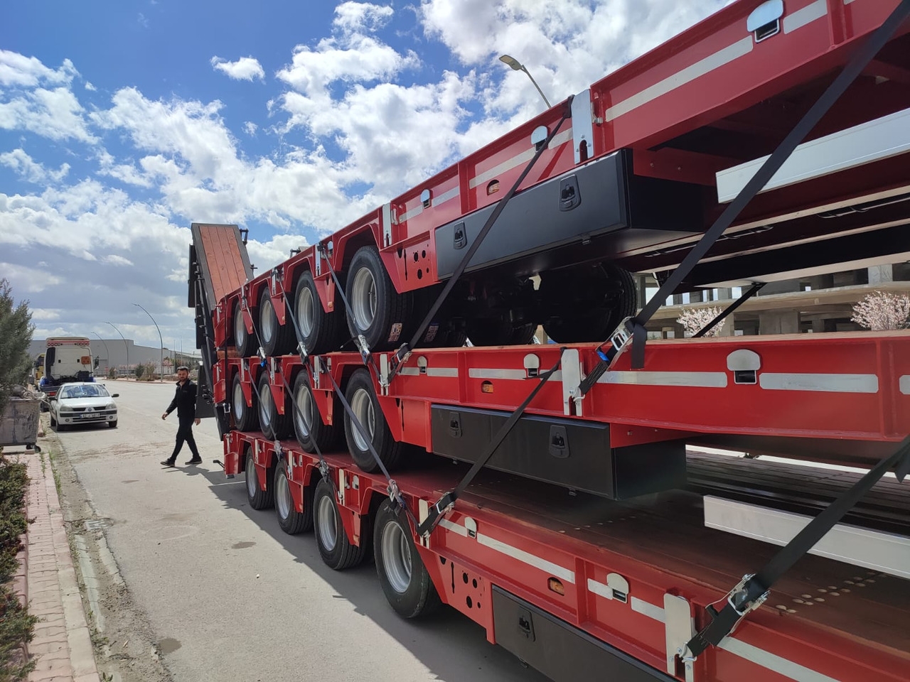 SINAN Telescope Extendible - Low loader semi-trailer: picture 5 SINAN Telescope Extendible - Low loader semi-trailer: picture 5