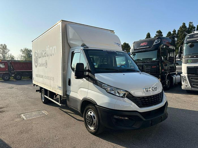Iveco 35C16 - Box van: picture 3 Iveco 35C16 - Box van: picture 3