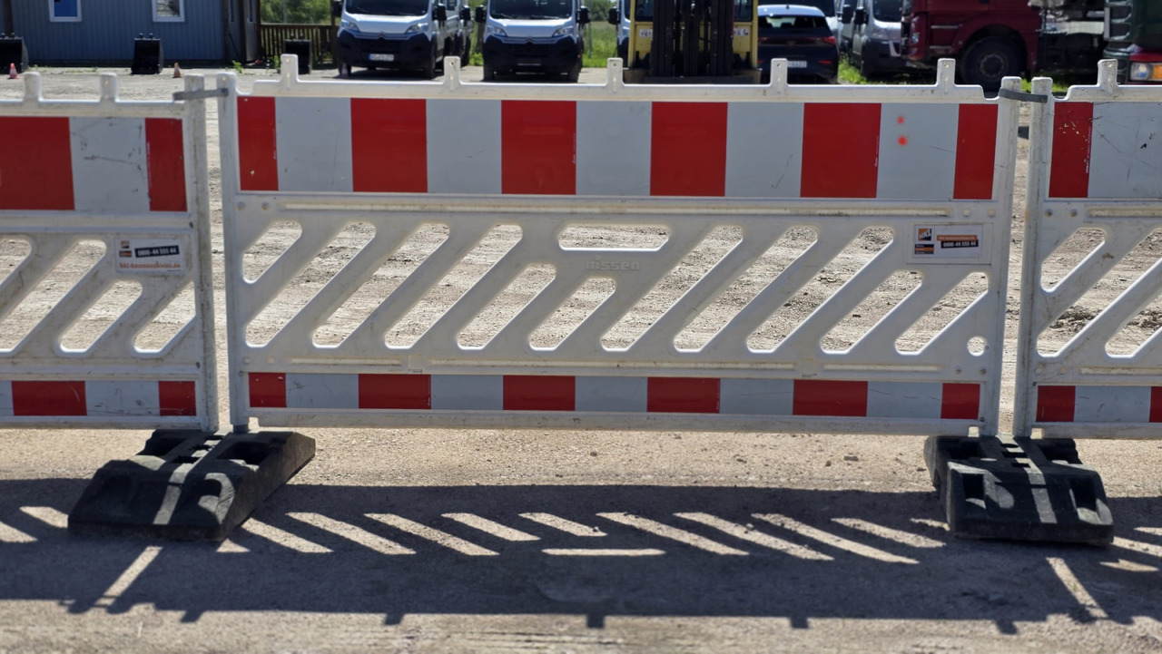 Nissen barrier fence. 2100x1100 - Tool/ Equipment: picture 4 Nissen barrier fence. 2100x1100 - Tool/ Equipment: picture 4