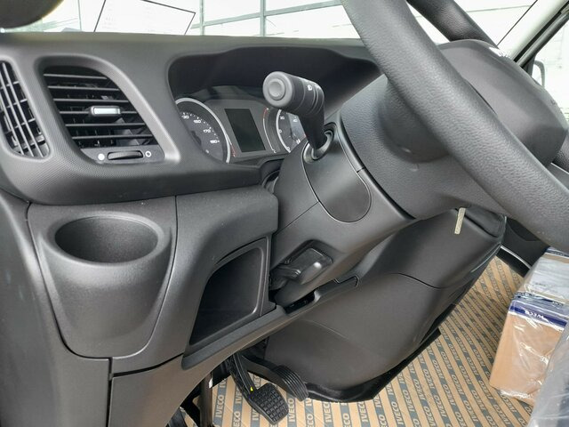 IVECO Daily 70C16H3.0 - D70C KLIMA+KOMFORT... - Cab chassis truck, Commercial vehicle: picture 2 IVECO Daily 70C16H3.0 - D70C KLIMA+KOMFORT... - Cab chassis truck, Commercial vehicle: picture 2