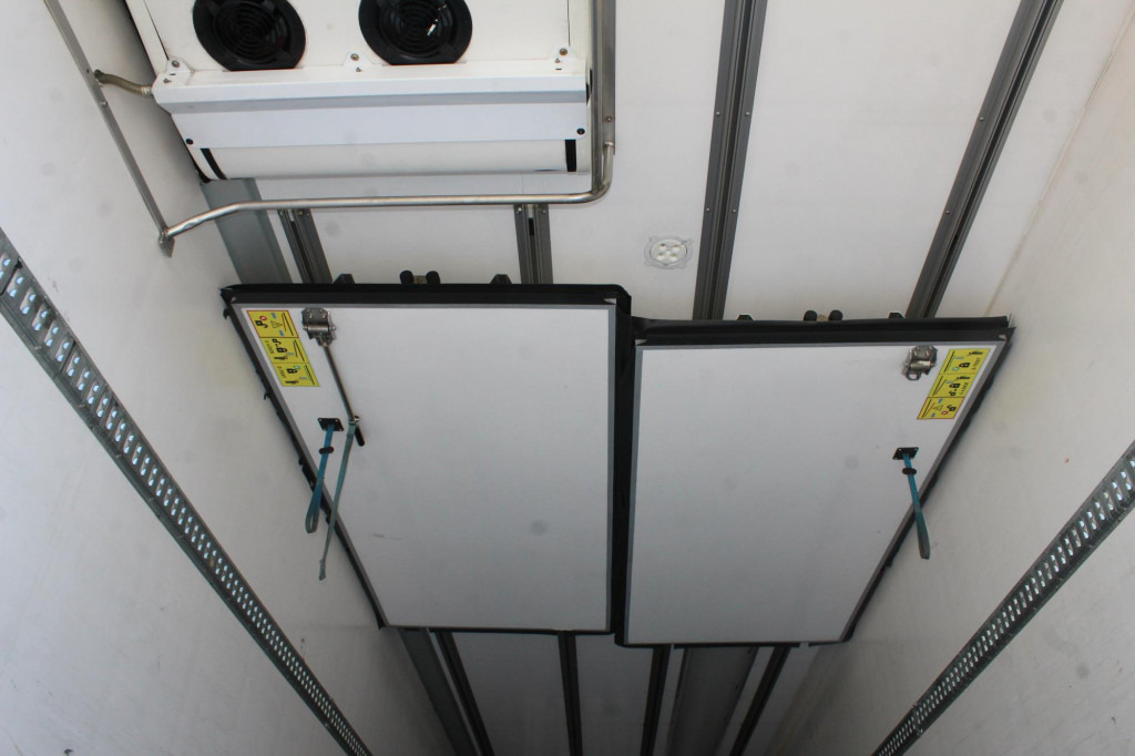 Chereau CV 1950Mt. 2,6h Strom Bi-Multi-Temp. LBW FRC 28 - Refrigerator semi-trailer: picture 2 Chereau CV 1950Mt. 2,6h Strom Bi-Multi-Temp. LBW FRC 28 - Refrigerator semi-trailer: picture 2