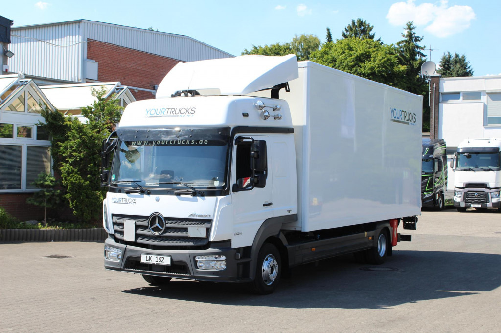 Mercedes-Benz Atego 824 Koffer Schlafkabine nur orig.22Tkm! - Commercial vehicle: picture 1 Mercedes-Benz Atego 824 Koffer Schlafkabine nur orig.22Tkm! - Commercial vehicle: picture 1