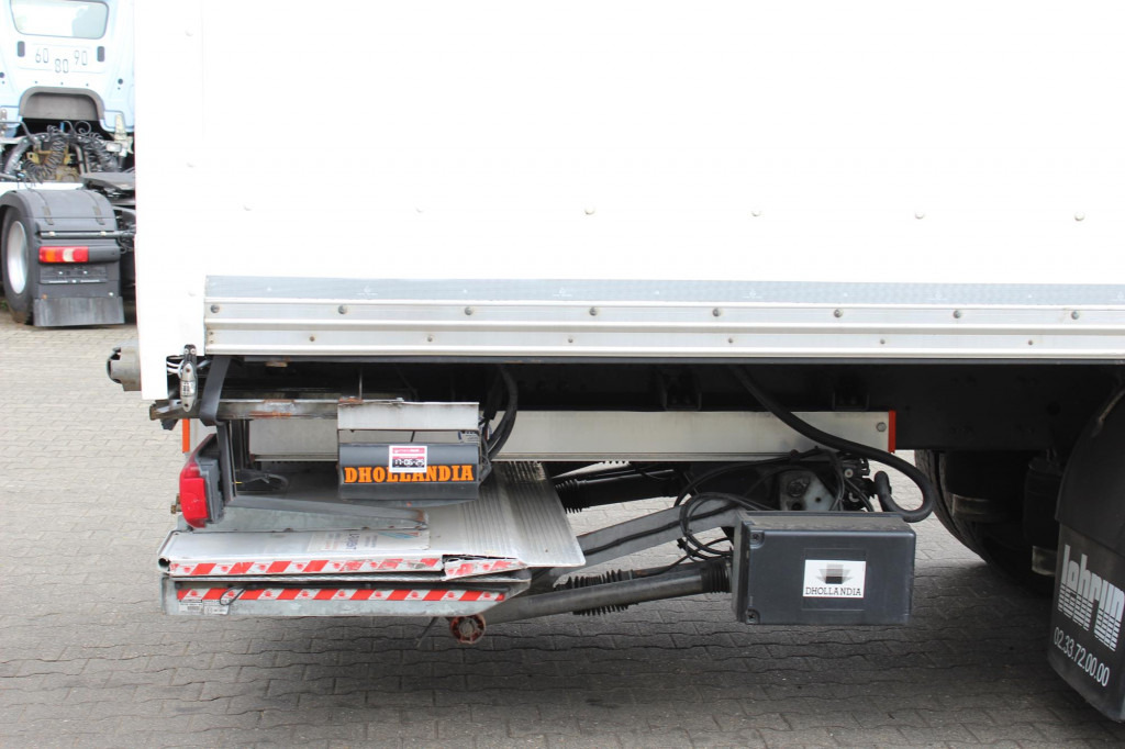Daf CF 340 E6 Koffer 8,5m Klima LDW Rolltor LBW - Box truck: picture 5 Daf CF 340 E6 Koffer 8,5m Klima LDW Rolltor LBW - Box truck: picture 5