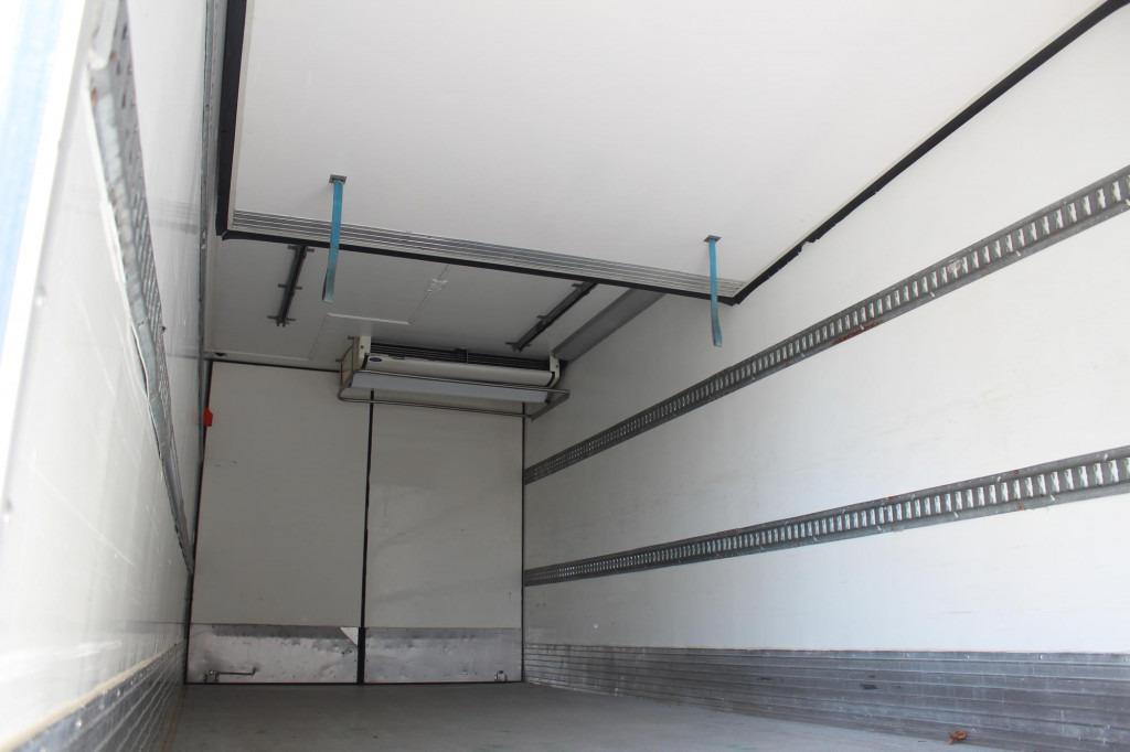 Refrigerator truck MAN TGM 18.290 E5  CS 950 Bi-Temp  Strom Tür+LBW  FRC: picture 6
