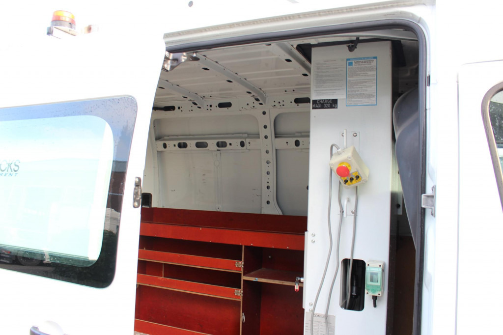 Truck mounted aerial platform Renault Master  Comilev 100TF1 10m Klima nur 167h HU-UVV: picture 14