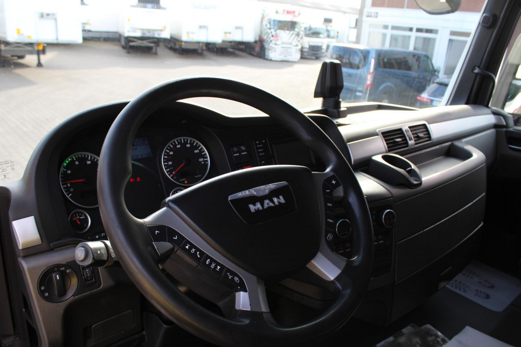 MAN TGX 18.480 E6 Flachdach   2 Tanks   Retarder - Tractor unit: picture 5 MAN TGX 18.480 E6 Flachdach   2 Tanks   Retarder - Tractor unit: picture 5