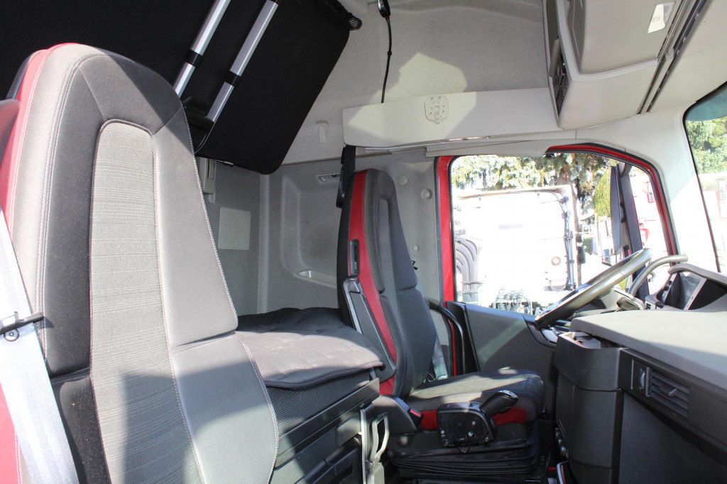 Volvo FH 500 Globe XL I-Park Cool Xenon VIN: MB - Tractor unit: picture 3 Volvo FH 500 Globe XL I-Park Cool Xenon VIN: MB - Tractor unit: picture 3