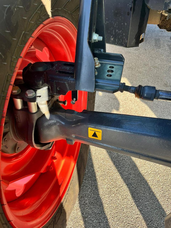 Farm tractor CLAAS Arion 420 CIS mit Frontzapfwelle und Frontkraftheber, neuwertiger Zustand, erst 620 Betriebsstunden: picture 15