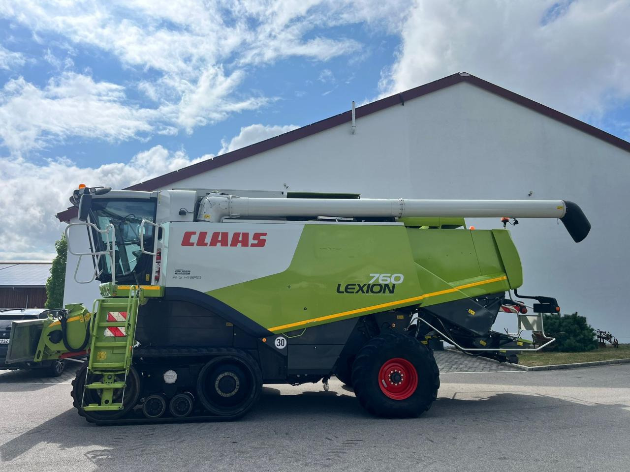 CLAAS Lexion 760TT, 30 km/h, SW V900 2x Laser - Combine harvester: picture 4 CLAAS Lexion 760TT, 30 km/h, SW V900 2x Laser - Combine harvester: picture 4