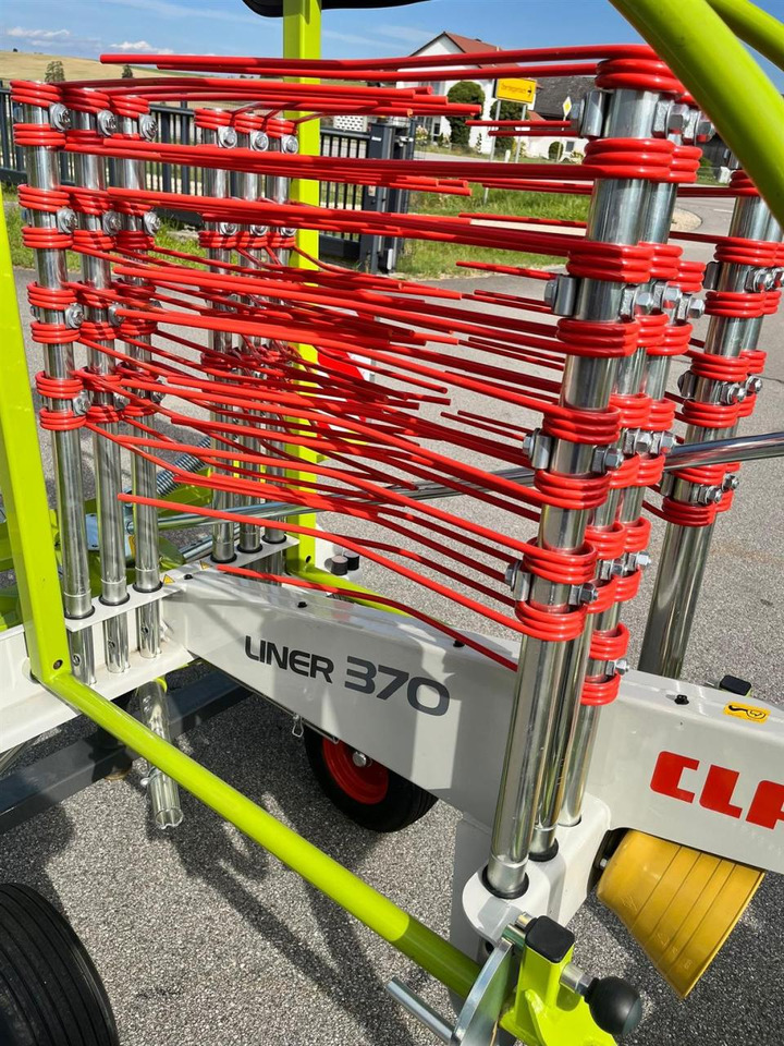 Tedder/ Rake CLAAS Liner 370 Tandem / NEU und UNBENUTZT / Baujahr 202: picture 12 Tedder/ Rake CLAAS Liner 370 Tandem / NEU und UNBENUTZT / Baujahr 202: picture 12