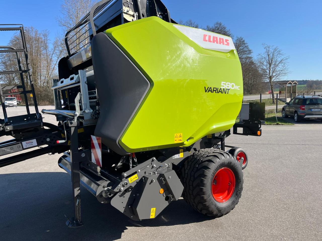 CLAAS Variant 580 RC neuwertige Claas Rundballenpresse, Baujahr 2023, ca. 1128 Ballen - Round baler: picture 2 CLAAS Variant 580 RC neuwertige Claas Rundballenpresse, Baujahr 2023, ca. 1128 Ballen - Round baler: picture 2