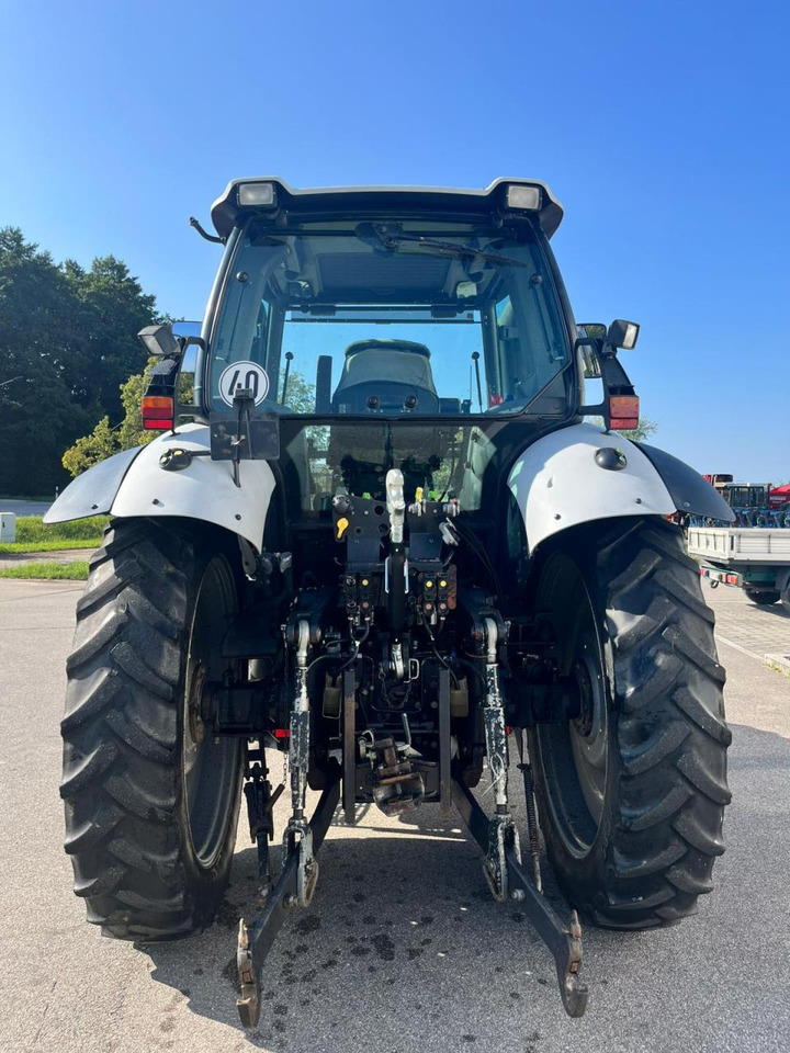 Lamborghini R6.140 DCR mit Frontzapfwelle und Frontkraftheber, Pflegeschlepper - Farm tractor: picture 4 Lamborghini R6.140 DCR mit Frontzapfwelle und Frontkraftheber, Pflegeschlepper - Farm tractor: picture 4