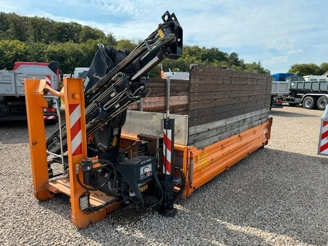 Abrollcontainer mit Kran + Funk + Aufsatz Abrollcontainer mit Kran + Funk - Roll-off container: picture 1 Abrollcontainer mit Kran + Funk + Aufsatz Abrollcontainer mit Kran + Funk - Roll-off container: picture 1