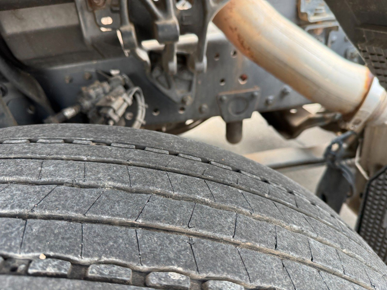 Mercedes-Benz Actros 1832 MP 3 Kipperfahrgestell + Klima - Cab chassis truck: picture 3 Mercedes-Benz Actros 1832 MP 3 Kipperfahrgestell + Klima - Cab chassis truck: picture 3