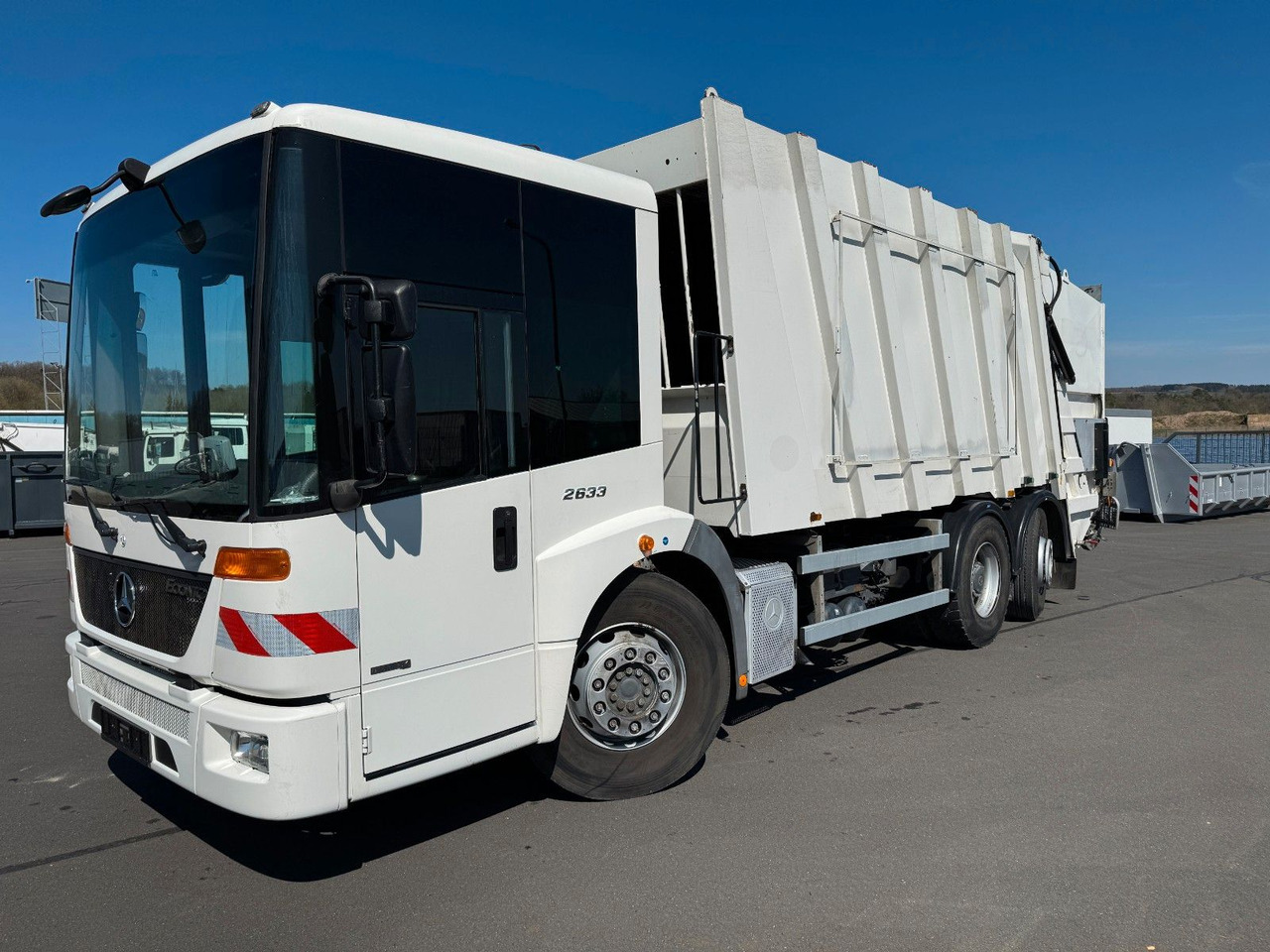 Mercedes-Benz Econic 2633 6x2 Faun Variopress 522 + Zoeller - Garbage truck: picture 1 Mercedes-Benz Econic 2633 6x2 Faun Variopress 522 + Zoeller - Garbage truck: picture 1