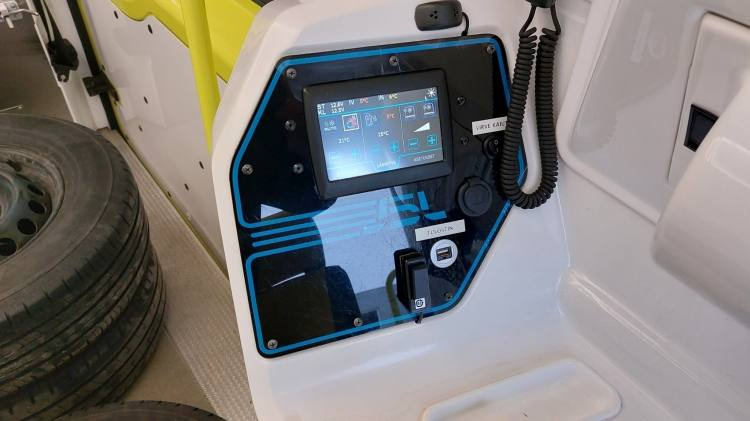 Leasing of FORD TRANSIT 2,0TDI AMBULANCE KLIMA 12.2018 EURO 6, 3 UNITS FORD TRANSIT 2,0TDI AMBULANCE KLIMA 12.2018 EURO 6, 3 UNITS: picture 11 Leasing of FORD TRANSIT 2,0TDI AMBULANCE KLIMA 12.2018 EURO 6, 3 UNITS FORD TRANSIT 2,0TDI AMBULANCE KLIMA 12.2018 EURO 6, 3 UNITS: picture 11