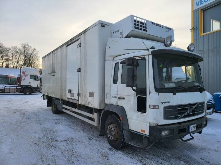 VOLVO FL 250 FOR SPAREPARTS - Refrigerator truck: picture 1 VOLVO FL 250 FOR SPAREPARTS - Refrigerator truck: picture 1