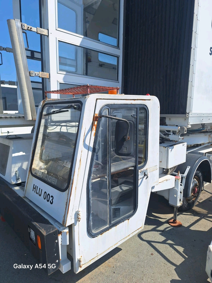 Aviogei EAU1000 - Ambulift: picture 3 Aviogei EAU1000 - Ambulift: picture 3