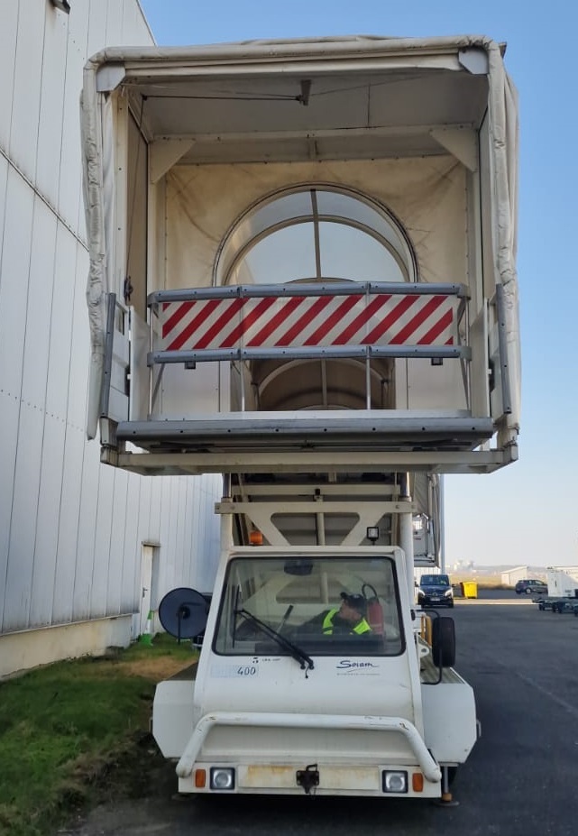 SOVAM Passenger Stairs 1.9 SPS - Passenger stairs: picture 2 SOVAM Passenger Stairs 1.9 SPS - Passenger stairs: picture 2