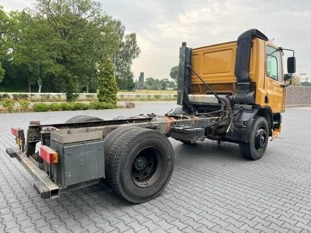 DAF CF 65 FA65.210 CF Right Hand Drive - Cab chassis truck: picture 2 DAF CF 65 FA65.210 CF Right Hand Drive - Cab chassis truck: picture 2