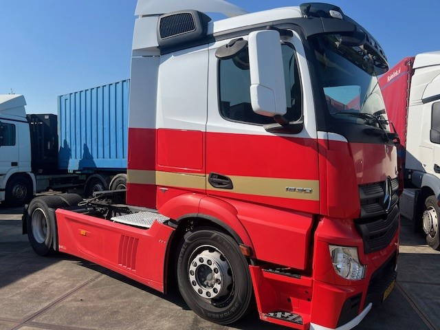 Mercedes-Benz Actros 1830 Actros 1830 LS - Tractor unit: picture 2 Mercedes-Benz Actros 1830 Actros 1830 LS - Tractor unit: picture 2