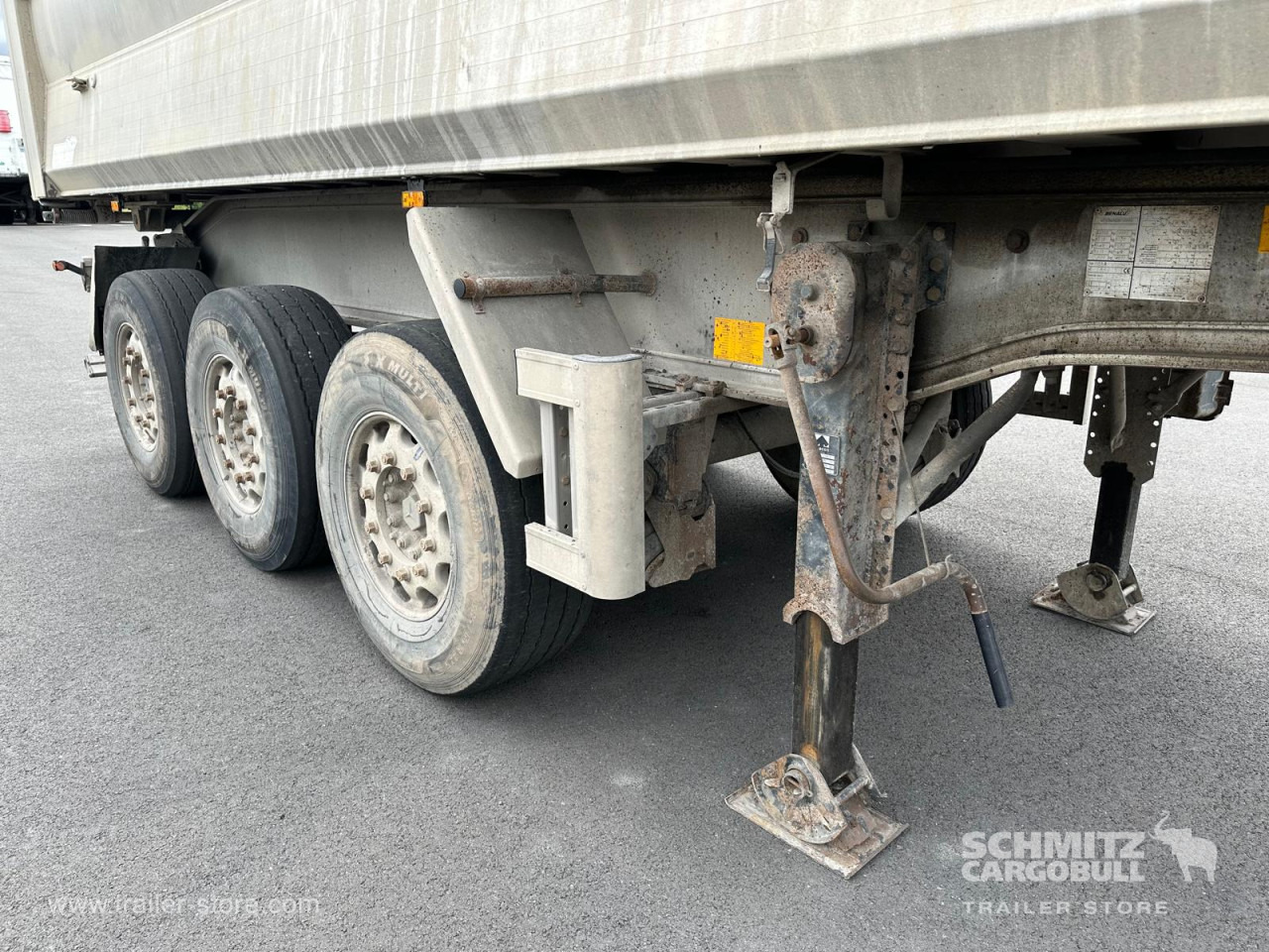 BENALU Tipper Alu-square sided body 24m³ - Tipper semi-trailer: picture 3 BENALU Tipper Alu-square sided body 24m³ - Tipper semi-trailer: picture 3