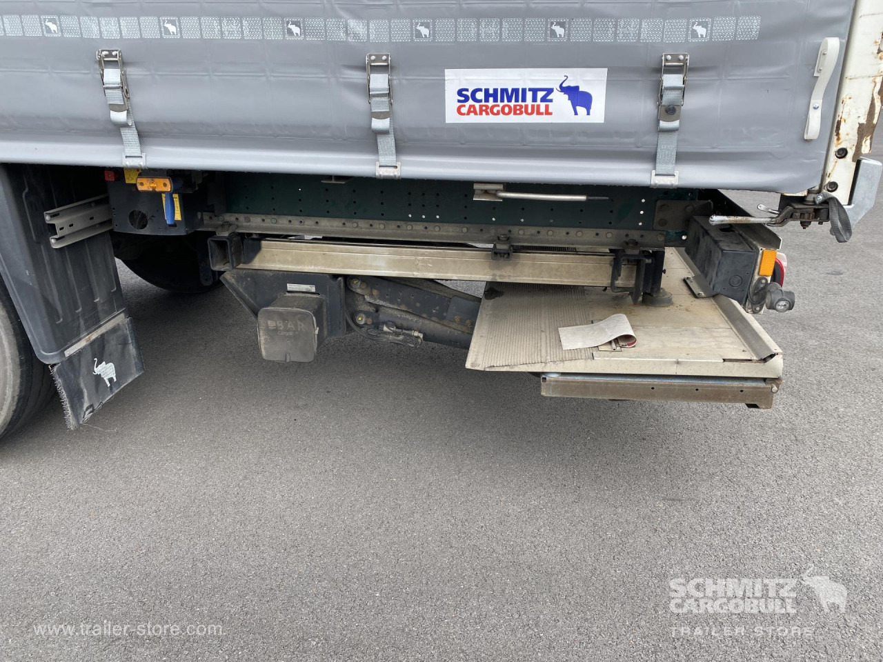 SCHMITZ Curtainsider Standard - Curtainsider semi-trailer: picture 3 SCHMITZ Curtainsider Standard - Curtainsider semi-trailer: picture 3
