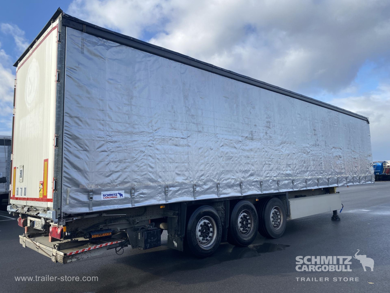SCHMITZ Curtainsider Standard Taillift - Curtainsider semi-trailer: picture 4 SCHMITZ Curtainsider Standard Taillift - Curtainsider semi-trailer: picture 4