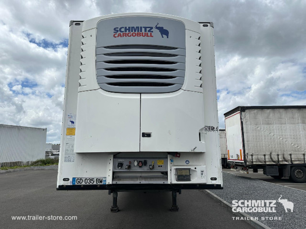 SCHMITZ Reefer Standard Double deck - Isothermal semi-trailer: picture 4 SCHMITZ Reefer Standard Double deck - Isothermal semi-trailer: picture 4
