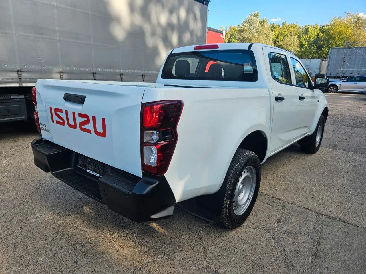 Isuzu D-Max 2H, 4H, 4L - SUV: picture 4 Isuzu D-Max 2H, 4H, 4L - SUV: picture 4