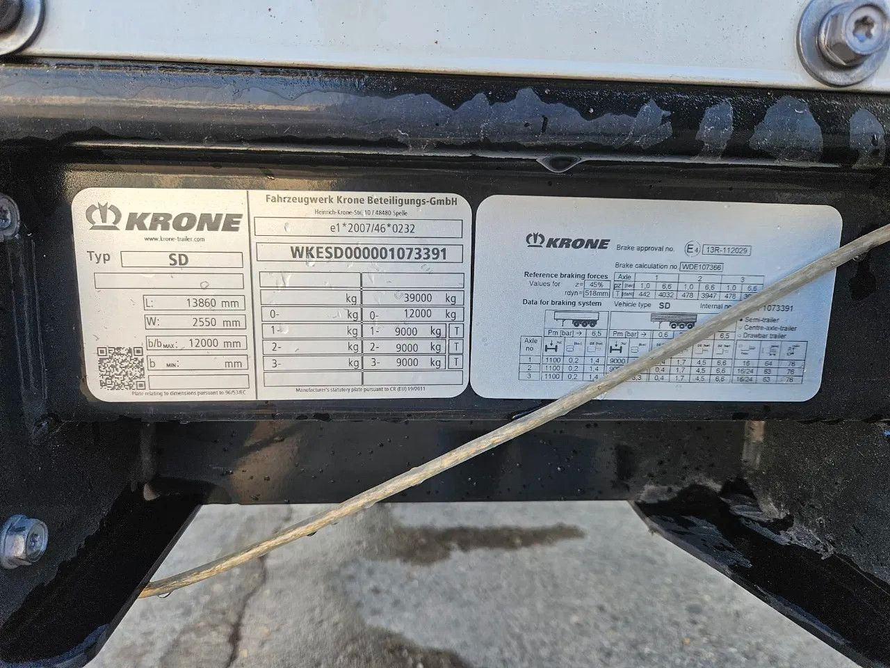 Curtainsider semi-trailer Krone SD XL Code, Lifting Axle A: picture 8
