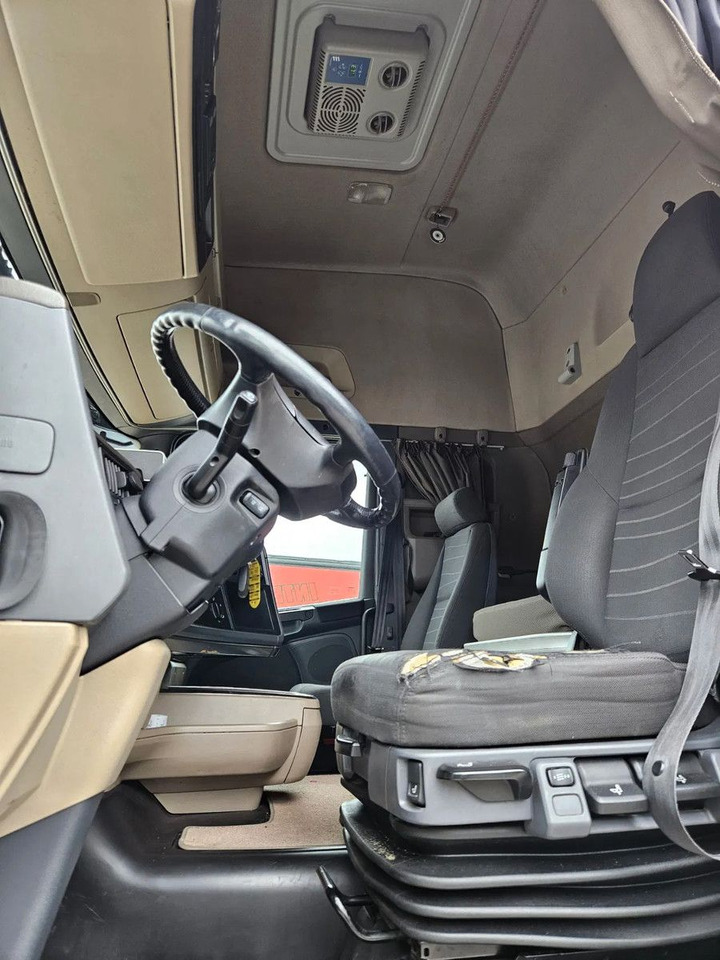 Scania R490 TopLine, Full Spoiler, New G2V2 Tachograph - Tractor unit: picture 5 Scania R490 TopLine, Full Spoiler, New G2V2 Tachograph - Tractor unit: picture 5