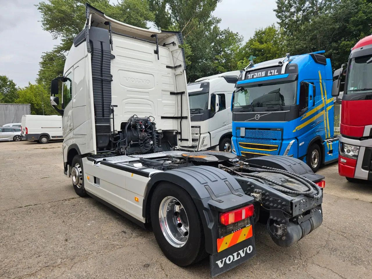 Volvo FH 460 Turbo Compound, I-Park, HYVA, Microwave, - Tractor unit: picture 4 Volvo FH 460 Turbo Compound, I-Park, HYVA, Microwave, - Tractor unit: picture 4
