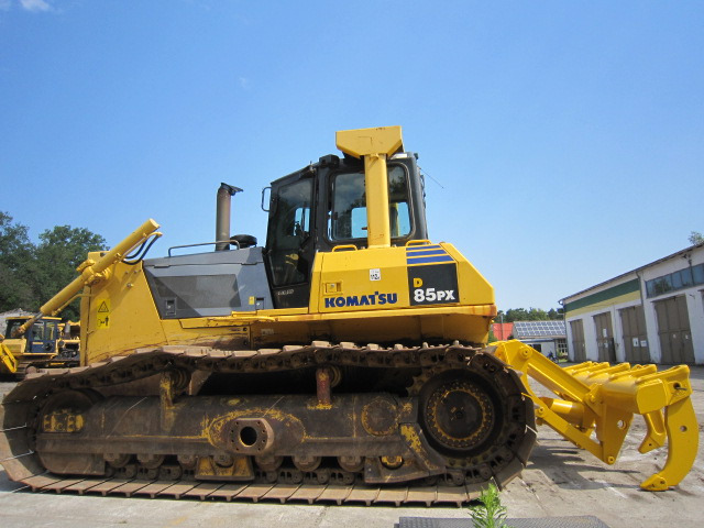 KOMATSU D85PX15 mit 3-Zahn-Ripper - Bulldozer: picture 1 KOMATSU D85PX15 mit 3-Zahn-Ripper - Bulldozer: picture 1