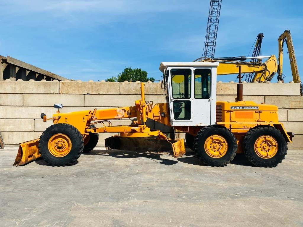 John Deere 570 A - Grader: picture 1 John Deere 570 A - Grader: picture 1