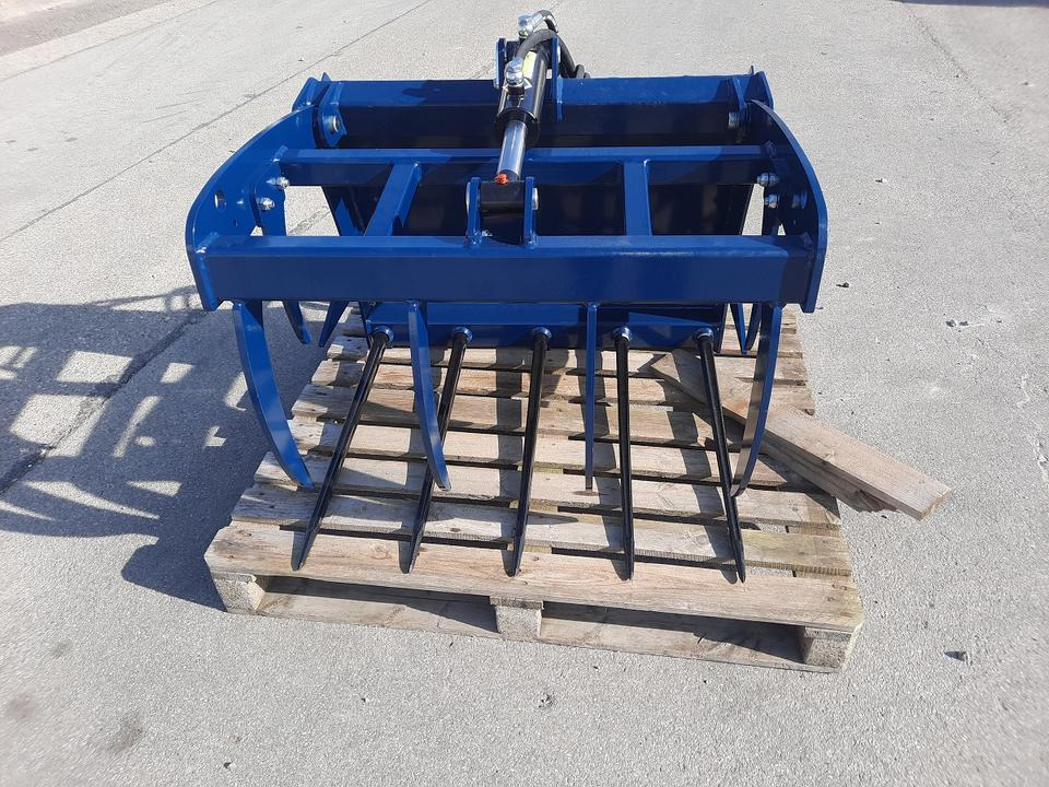 Krokodilgebiss mini Greifschaufel Frontlader Hoflader Euro - Silage equipment: picture 1 Krokodilgebiss mini Greifschaufel Frontlader Hoflader Euro - Silage equipment: picture 1