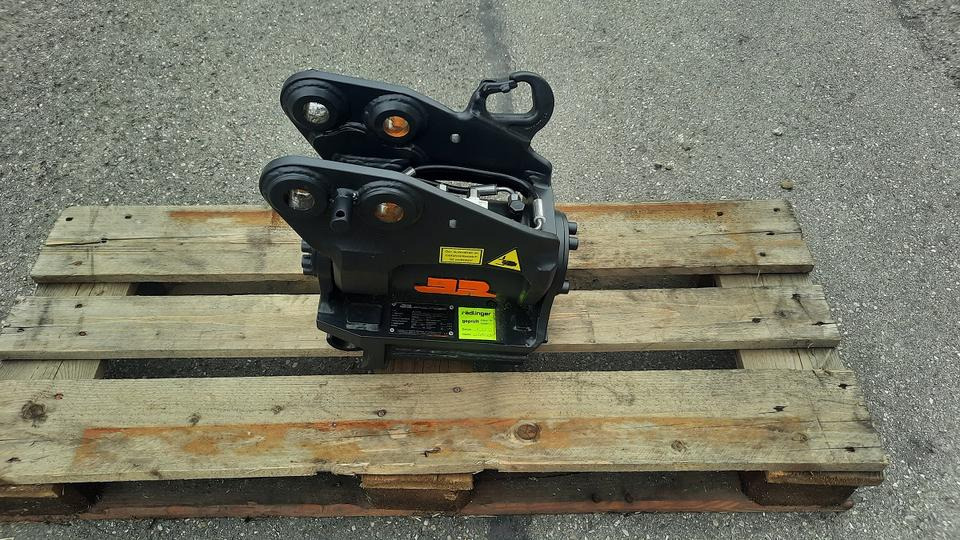 Rädlinger Tilt 390 HS 01 MS 01 1- 2,8t Powertilt Kubota KX 019 - Tiltrotator for Mini excavator: picture 3 Rädlinger Tilt 390 HS 01 MS 01 1- 2,8t Powertilt Kubota KX 019 - Tiltrotator for Mini excavator: picture 3