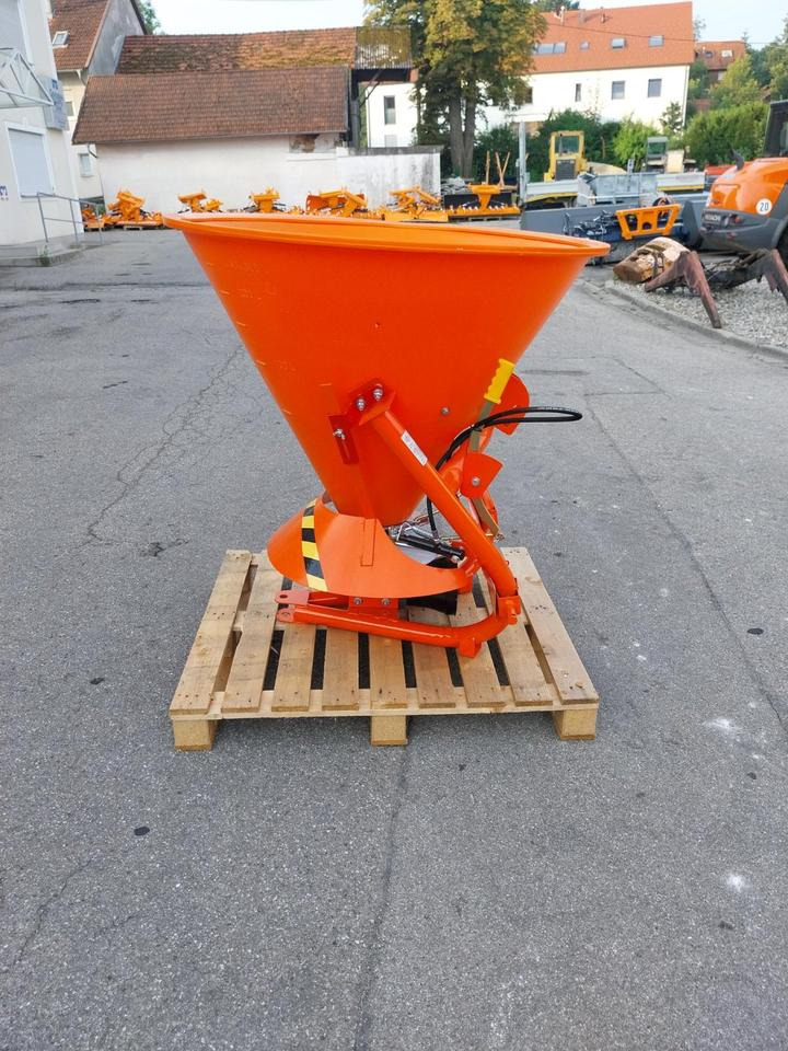 Salzstreuer 200l-500l Sand Splitt Schlepper Traktor Winterdienst - Sand/ Salt spreader: picture 1 Salzstreuer 200l-500l Sand Splitt Schlepper Traktor Winterdienst - Sand/ Salt spreader: picture 1