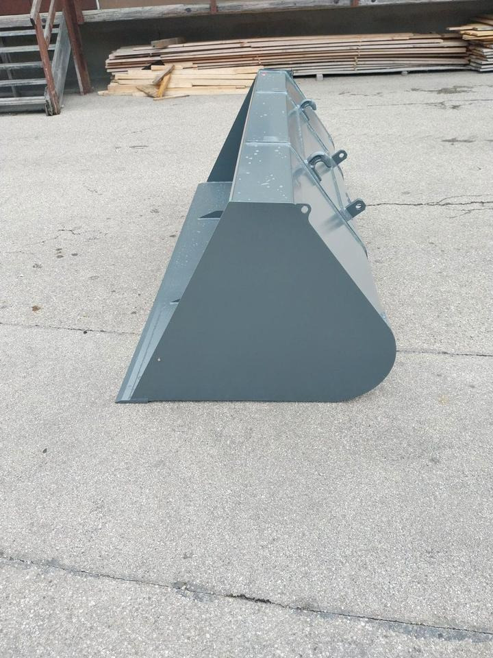 Schaufel 2,4m Euro Volumen Schlepper Frontladerschaufel Fendt - Loader bucket: picture 5 Schaufel 2,4m Euro Volumen Schlepper Frontladerschaufel Fendt - Loader bucket: picture 5