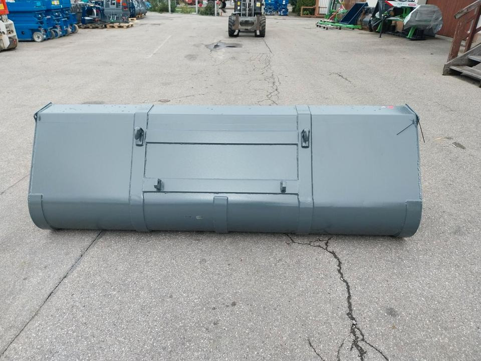 Schaufel 2,4m Euro Volumen Schlepper Frontladerschaufel Fendt - Loader bucket: picture 4 Schaufel 2,4m Euro Volumen Schlepper Frontladerschaufel Fendt - Loader bucket: picture 4