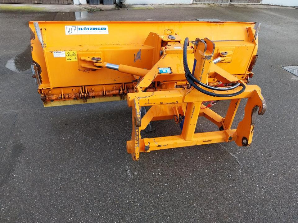 Schneeschild 2,4 Flötzinger Schneepflug Radlader Volvo Cat Liebhe - Snow plough: picture 5 Schneeschild 2,4 Flötzinger Schneepflug Radlader Volvo Cat Liebhe - Snow plough: picture 5