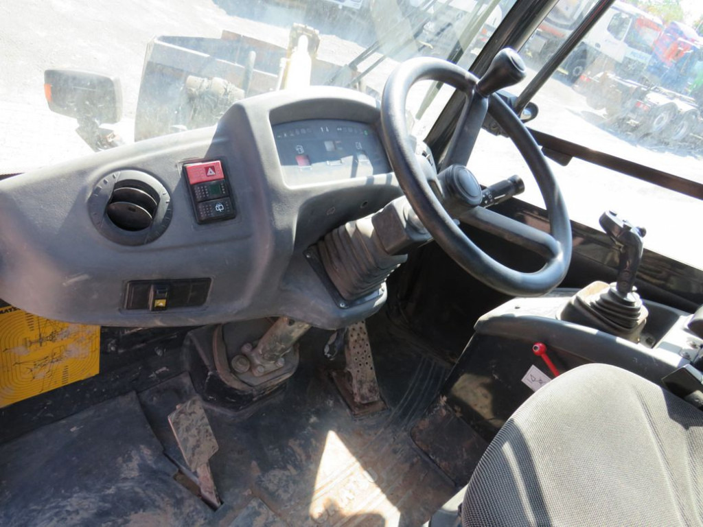 KOMATSU HANOMAG KOMATSU HANOMAG Radlader Radlader WA 80 - 6 - Wheel loader: picture 5 KOMATSU HANOMAG KOMATSU HANOMAG Radlader Radlader WA 80 - 6 - Wheel loader: picture 5