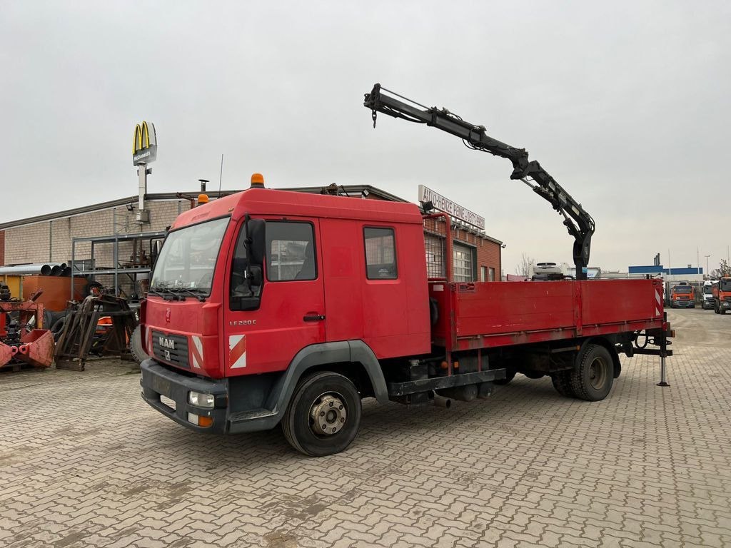 MAN LE 12.225 LC Pritsche Heckkran 6 Zylinder Doka T - Crane truck, Dropside/ Flatbed truck: picture 1 MAN LE 12.225 LC Pritsche Heckkran 6 Zylinder Doka T - Crane truck, Dropside/ Flatbed truck: picture 1