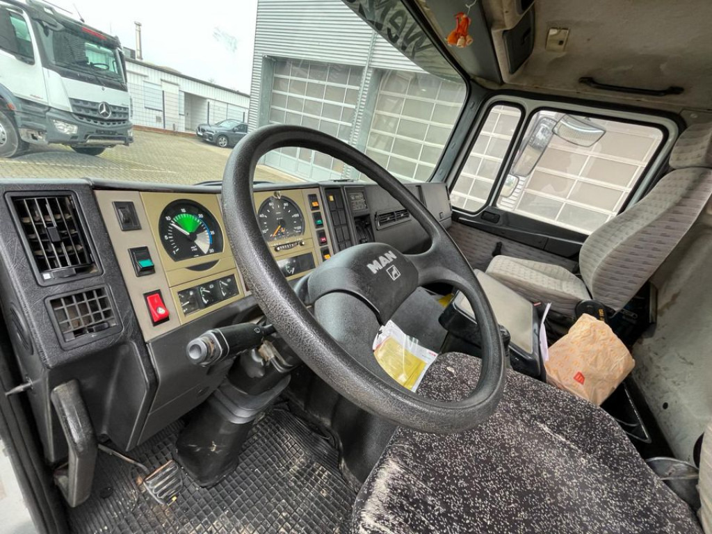 MAN MAN F90 2-Achs Kipper Kran 18.232 FK Palf. PK 8000 - Tipper, Crane truck: picture 5 MAN MAN F90 2-Achs Kipper Kran 18.232 FK Palf. PK 8000 - Tipper, Crane truck: picture 5