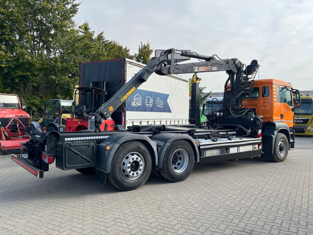 MAN MAN TG-S Abrollkipper mit Kran 26.400 6x4H-2 BL Lift/Lenk - Hook lift truck, Crane truck: picture 5 MAN MAN TG-S Abrollkipper mit Kran 26.400 6x4H-2 BL Lift/Lenk - Hook lift truck, Crane truck: picture 5