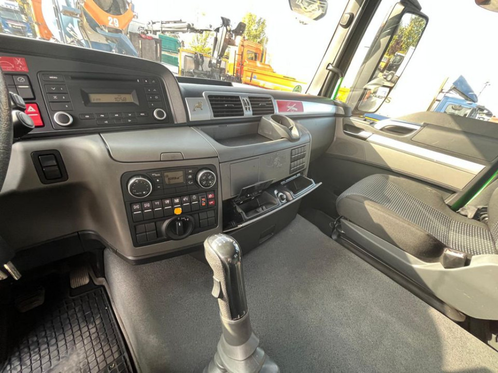 MAN TG-S 26.400 6x4H-2 BL Abrollkipper mit Kran Lift Lenk - Hook lift truck, Crane truck: picture 3 MAN TG-S 26.400 6x4H-2 BL Abrollkipper mit Kran Lift Lenk - Hook lift truck, Crane truck: picture 3